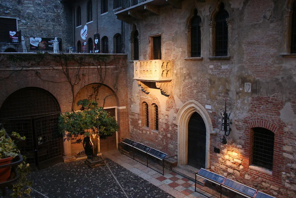 *** Bed & Breakfast La Corte Di Giulietta Italy